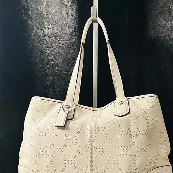 Coach-(2 pc set) Carry All Leather Tote Bag Perforated in Cream - Picture 7 of 8